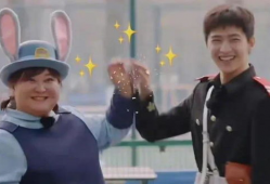 娱乐圈吃瓜博主双人